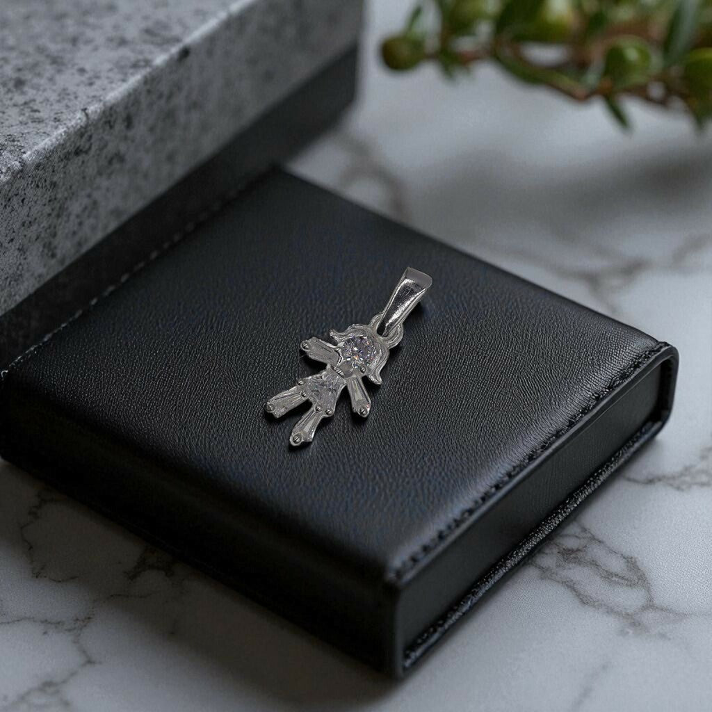 Dije De Niña + Cadena En Plata .925