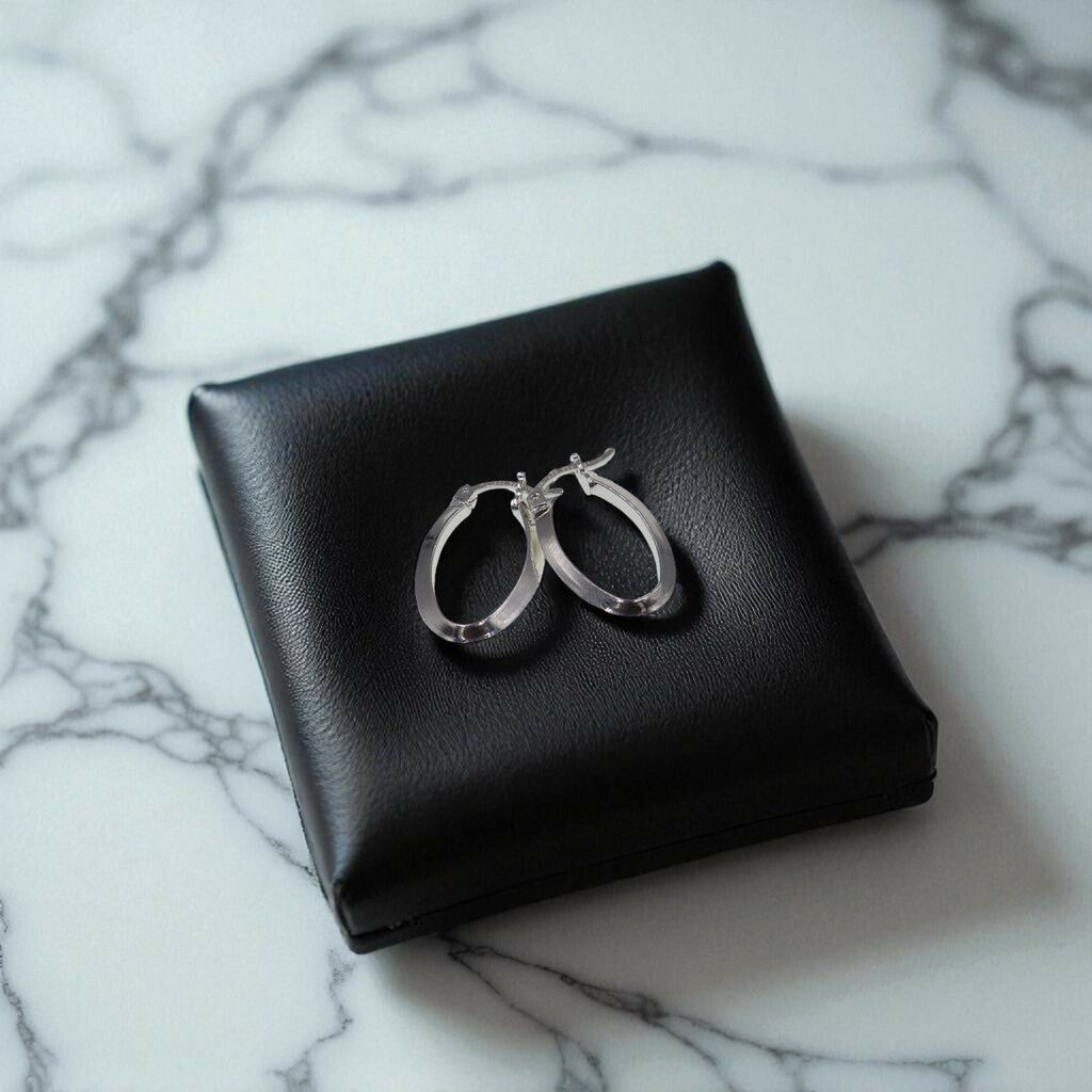 Arracadas Lisas Ovaladas de Plata .925